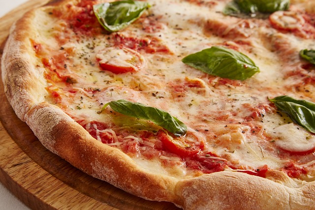 Amerikaanse pizzacultuur verovert Nederland: hoe de VS onze pizzavoorkeuren verandert
